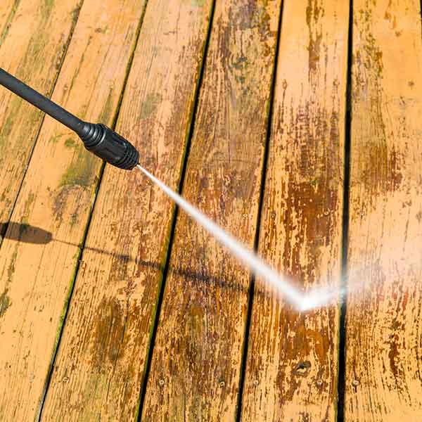 deck pressure washing Medfield Westwood Dover Greater Boston MA 600px